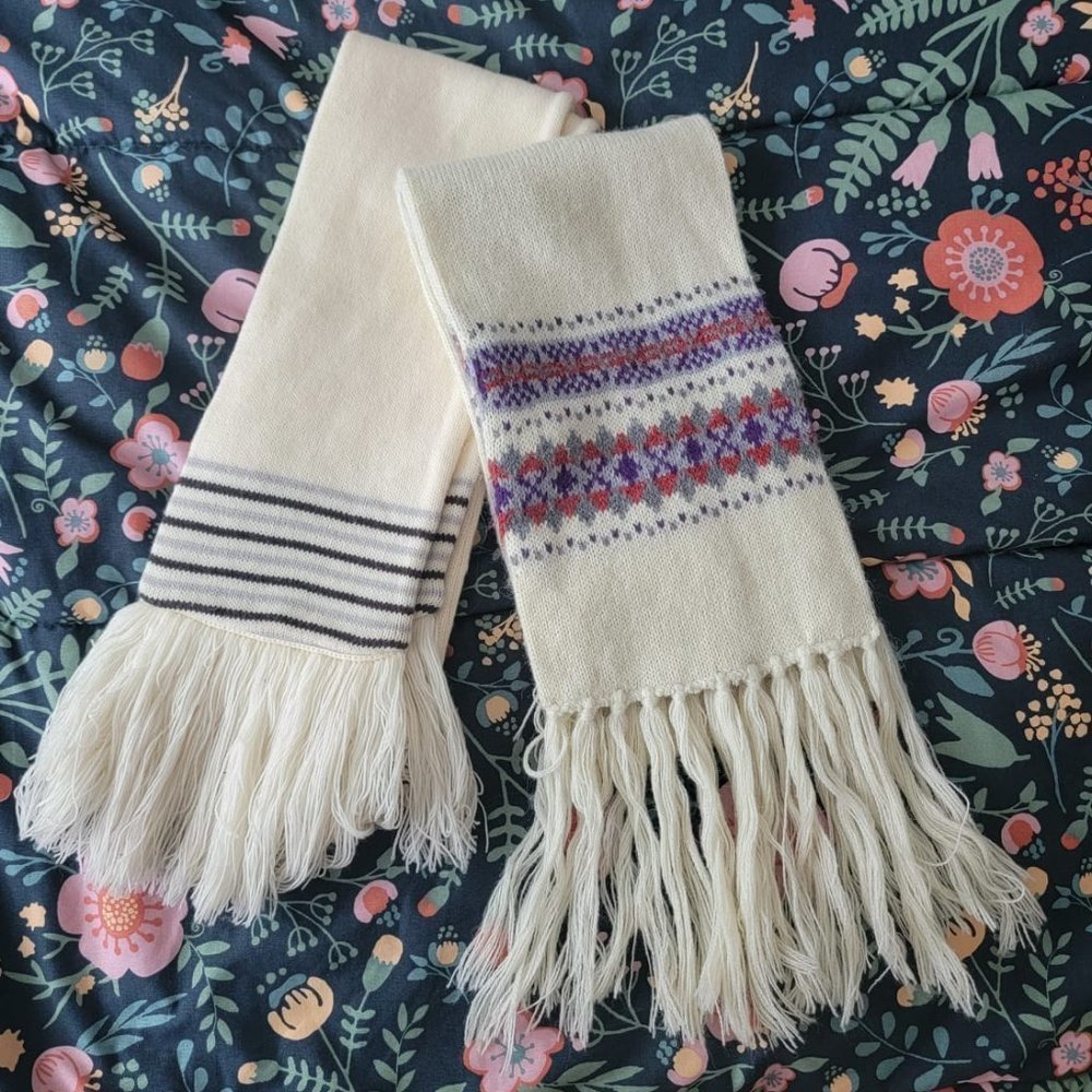Vintage | Warm Knit Scarves with Tassels